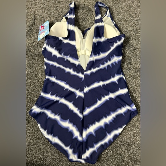 NWT CHRISTINA SWIMWEAR ONE-PIECE 18D-Cup Navy & White Surplice Waist Minimize - Picture 2 of 6